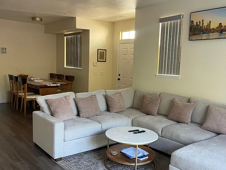 672 Casella Way — Photo 7
