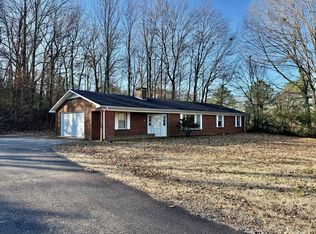 1403 Lone Oak Rd, Paris, TN 38242