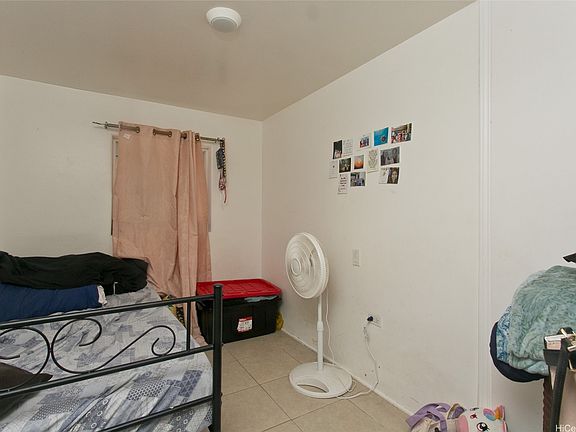 2nd image of 1843 Liliha St APT F