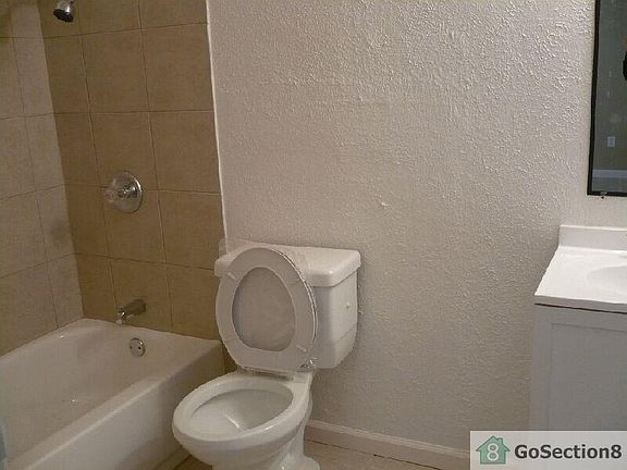 3rd image of 10341 Kinslow Dr