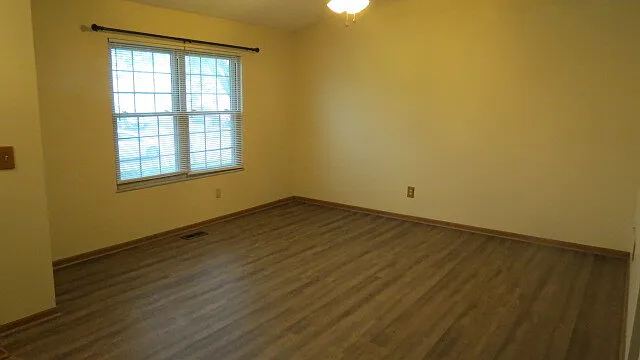 3 bed, 2.5 bath, 1750 sqft, $1,950 — Photo 3