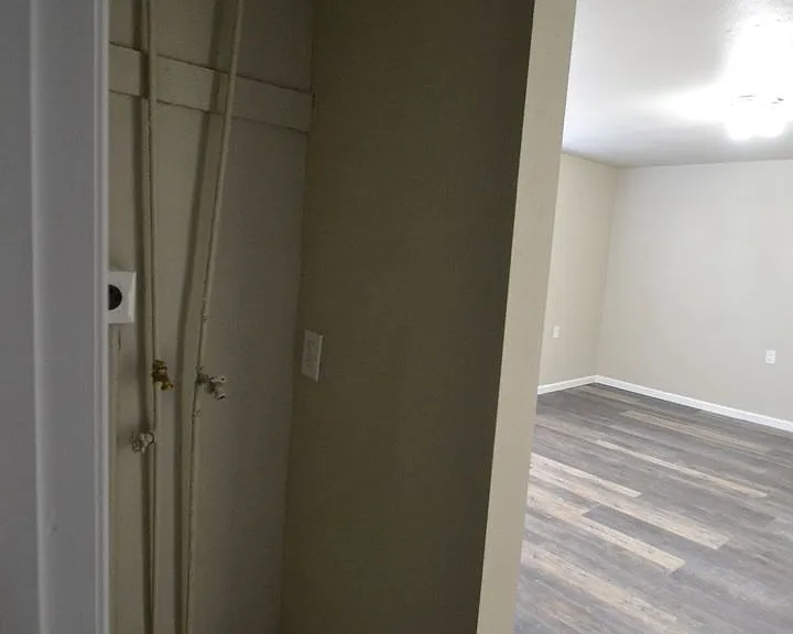 1140 Valley Manor Ct — Photo 10