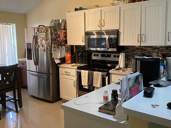 4th image of 8207 Glenmoor Ct