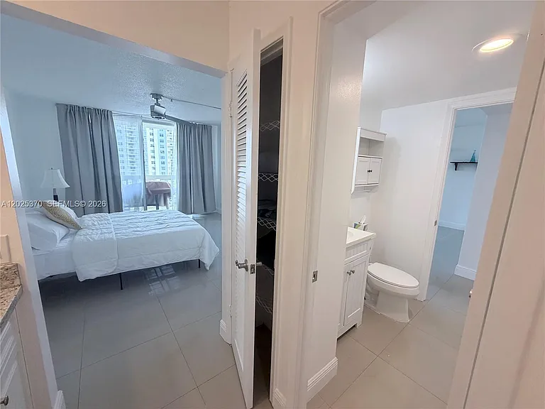 1825 S Ocean Dr #611 — Photo 9