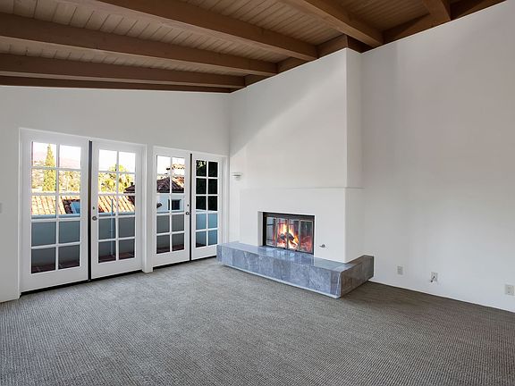 3rd image of 1024 Garden St APT 3