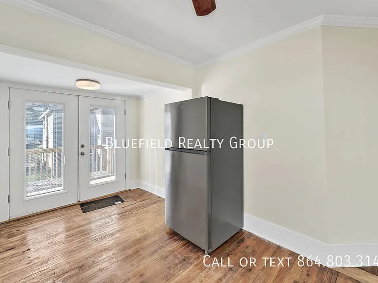 4 Walnut St #A — Photo 13