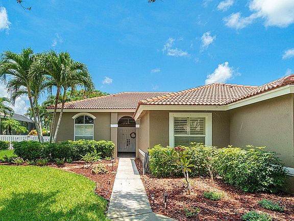 2nd image of 5555 Lake Shore Village Cir