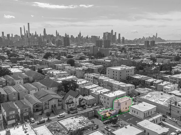 598 67th Street image 20 of 22