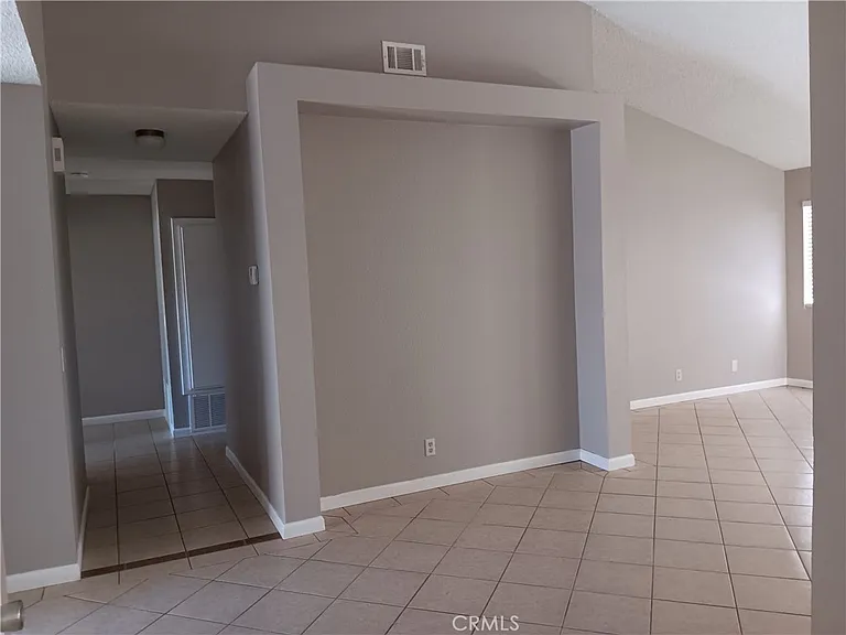 37623 Lilacview Ave — Photo 10