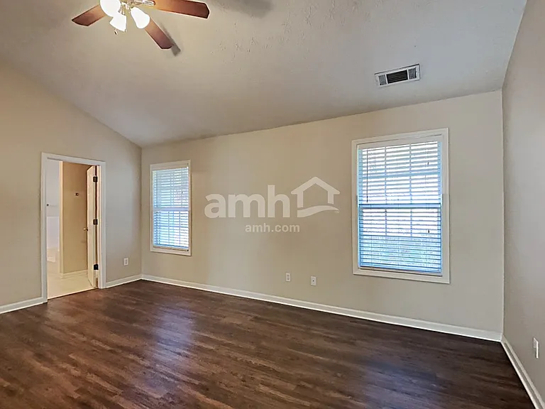 1558 Great Shoals Cir — Photo 14