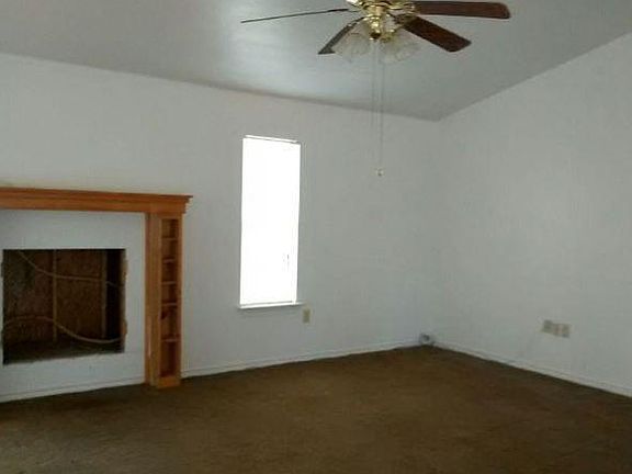 4th image of 3058 County Road 4829