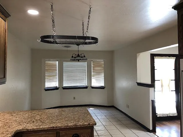 Kitchen granite bar