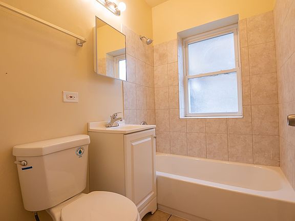 4th image of 7752 S Racine Ave APT 3C