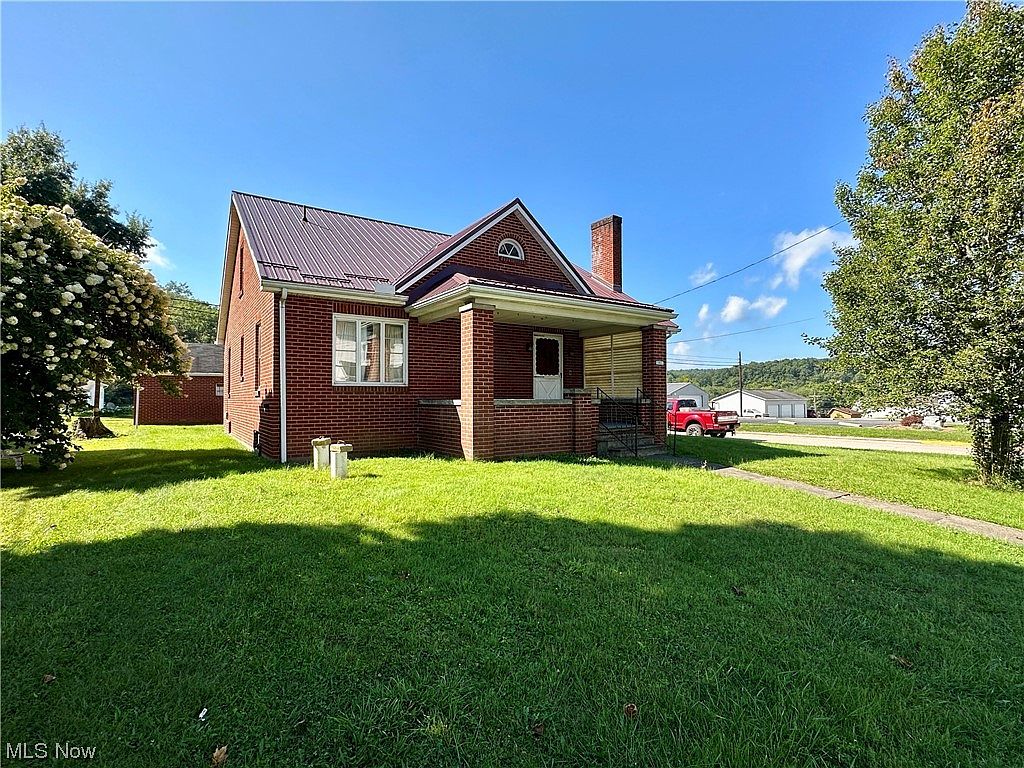 281 2nd St, Bergholz, OH 43908 MLS 4487896 Zillow