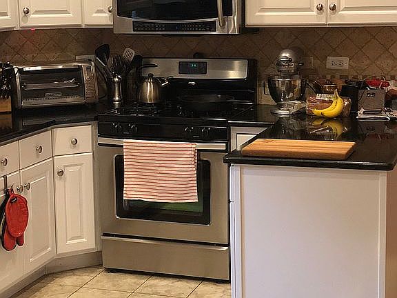5th image of 4520 N Magnolia Ave APT 1N
