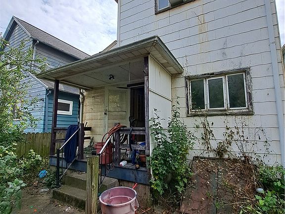 3rd image of 51 Linden St