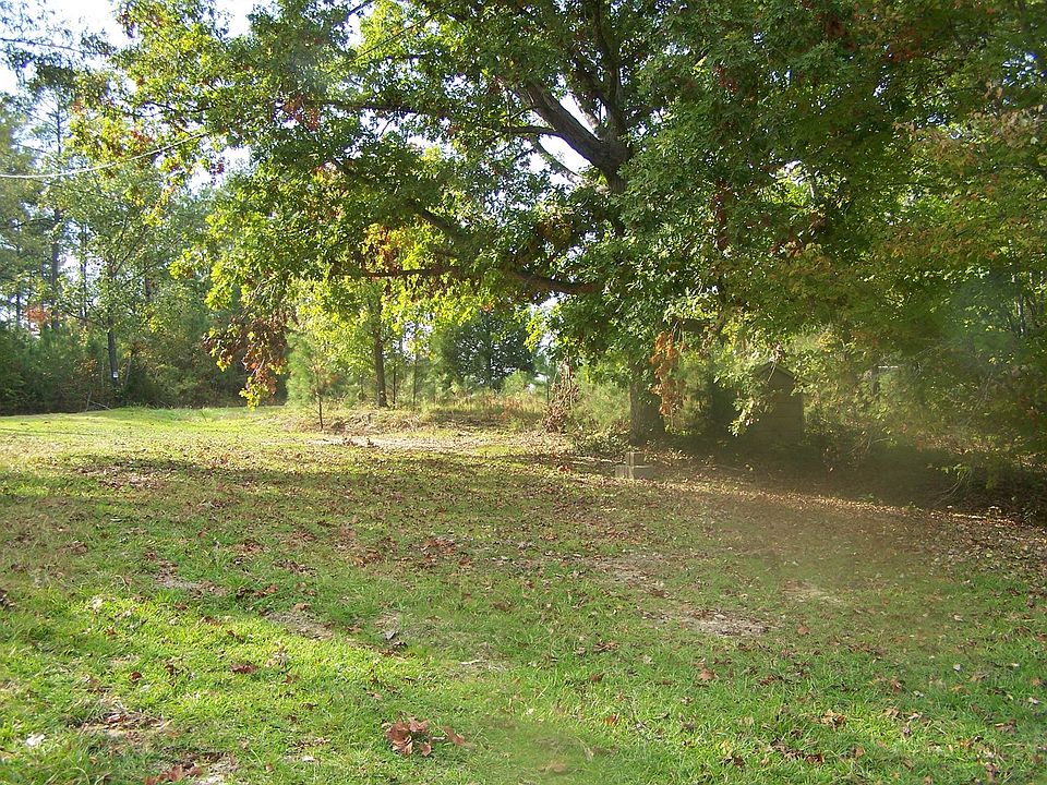 2nd image of 201 Rolling Hills Rd