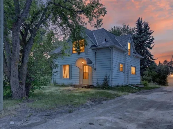 1322 E 23rd St, Didsbury, AB T0M 0W0