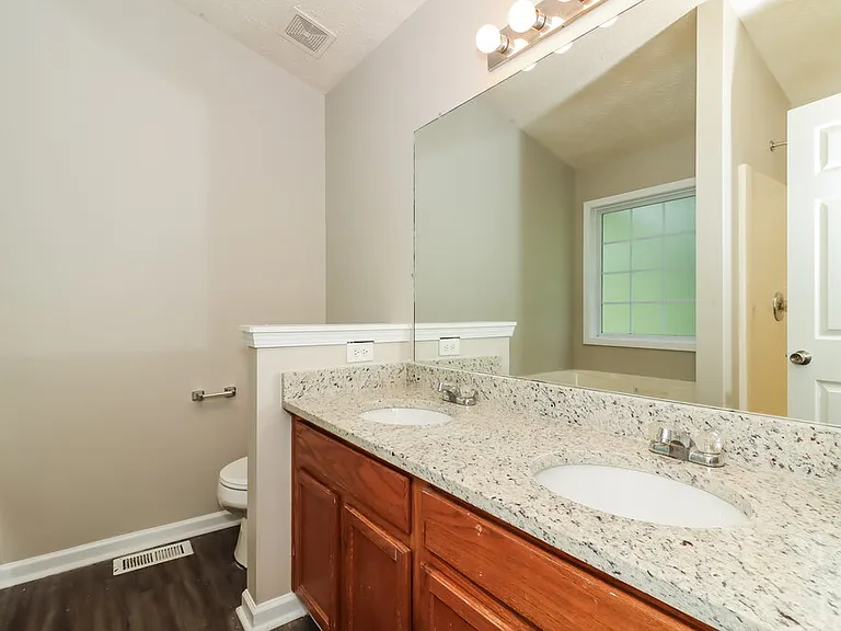375 Fairview Dr — Photo 12