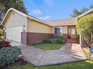 960 Harbor Isle Blvd, Klamath Falls, OR 97601