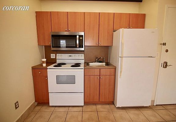 4th image of 5411 2nd Ave #C4