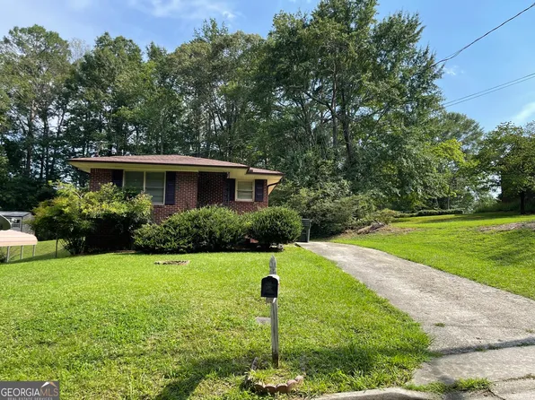 102 Watkins St, Toccoa, GA 30577