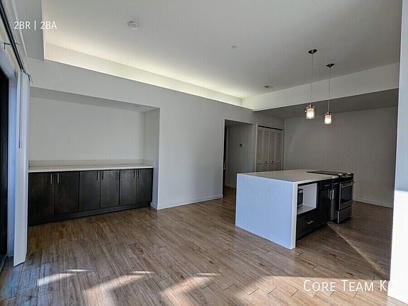 5th image of 662 E 63rd St #103