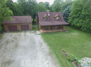 19505 Fostoria Rd, Pemberville, OH 43450