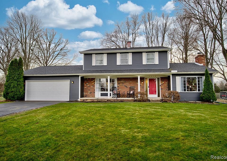 6214 Golfview Dr Burton MI 48509 Zillow