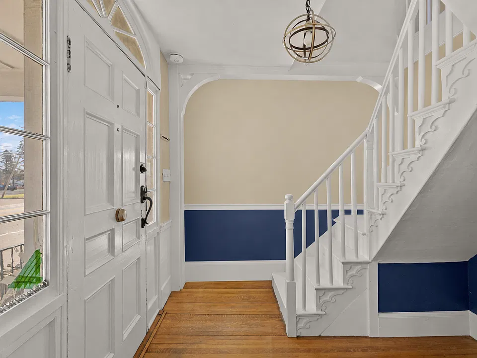 80 Lafayette Rd #2