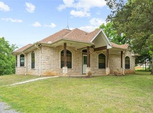 117 Shady Woods Ln, Denison, TX 75021