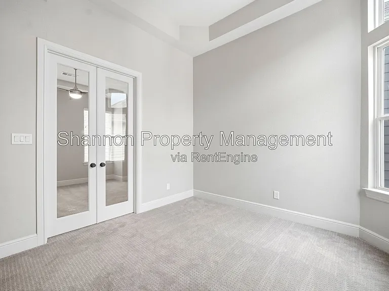 1204 W 16th St #B — Photo 44