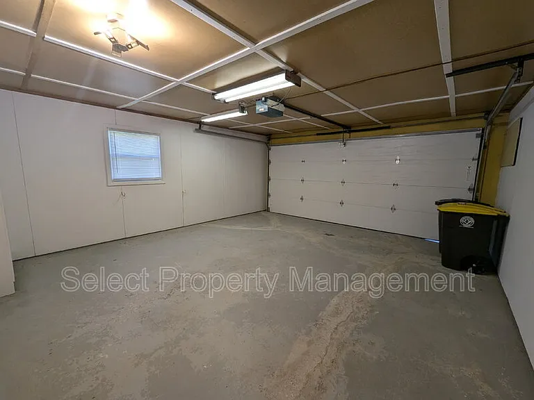 4920 Desoto Dr — Photo 13