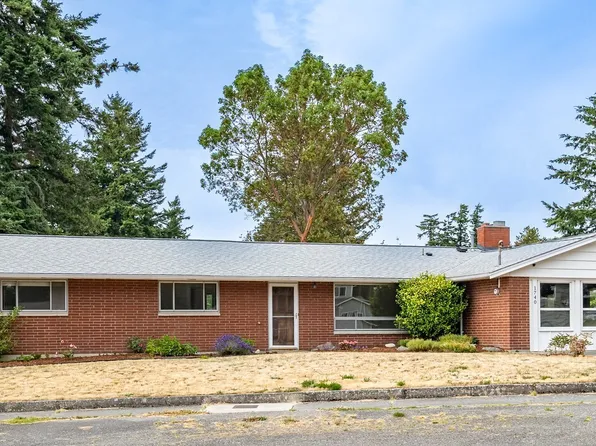 1740 NE 8th Avenue, Oak Harbor, WA 98277