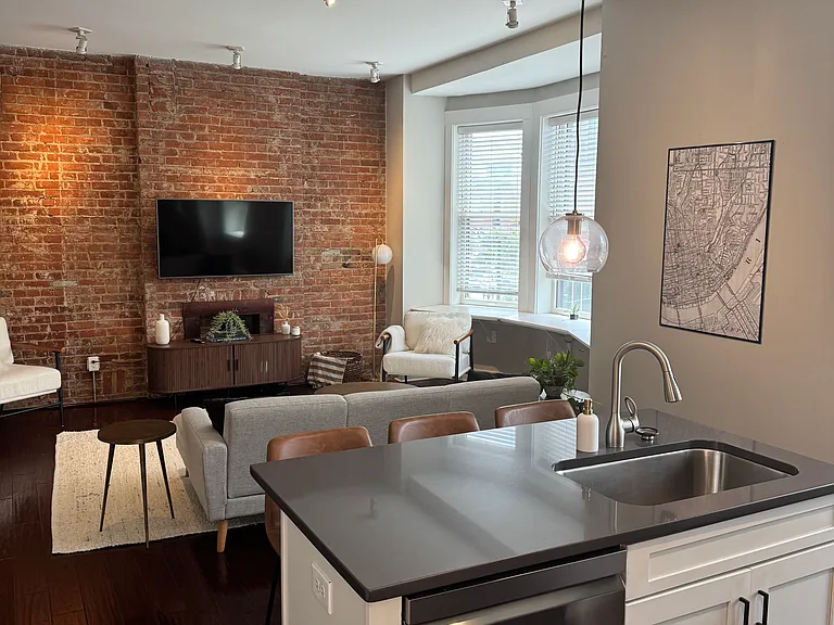 1501 Vine St #304 — Photo 20