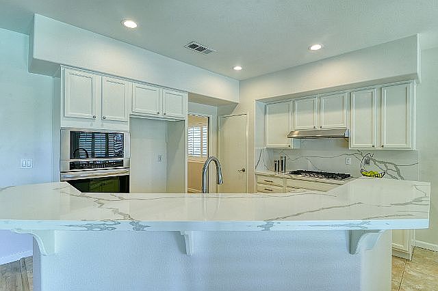 1st image of 79406 Calle Palmeto