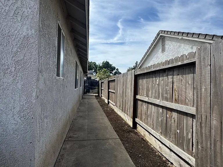 5337 Barbados Cir — Photo 11