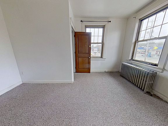 5th image of 1303 Mount Rose Ave