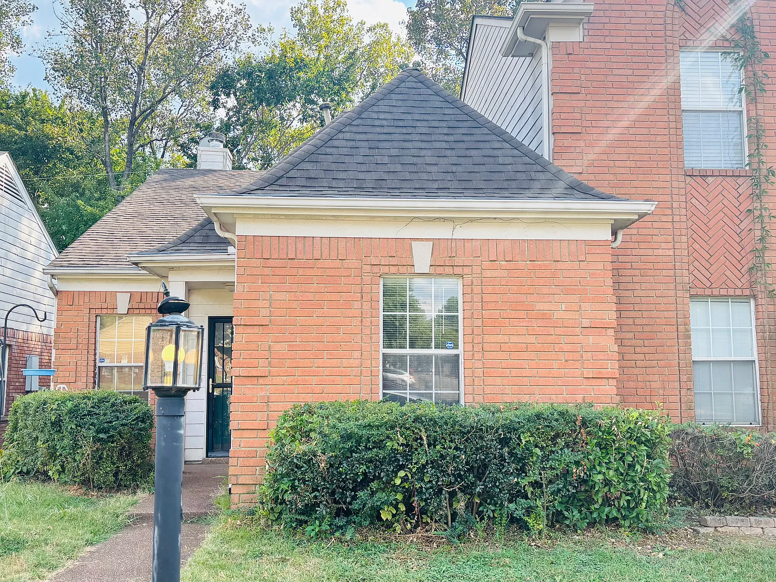2 bed, 1150 sqft, $1,350 — Photo 4