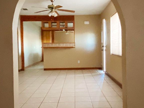 5th image of 28501 E Bakersfield Ave