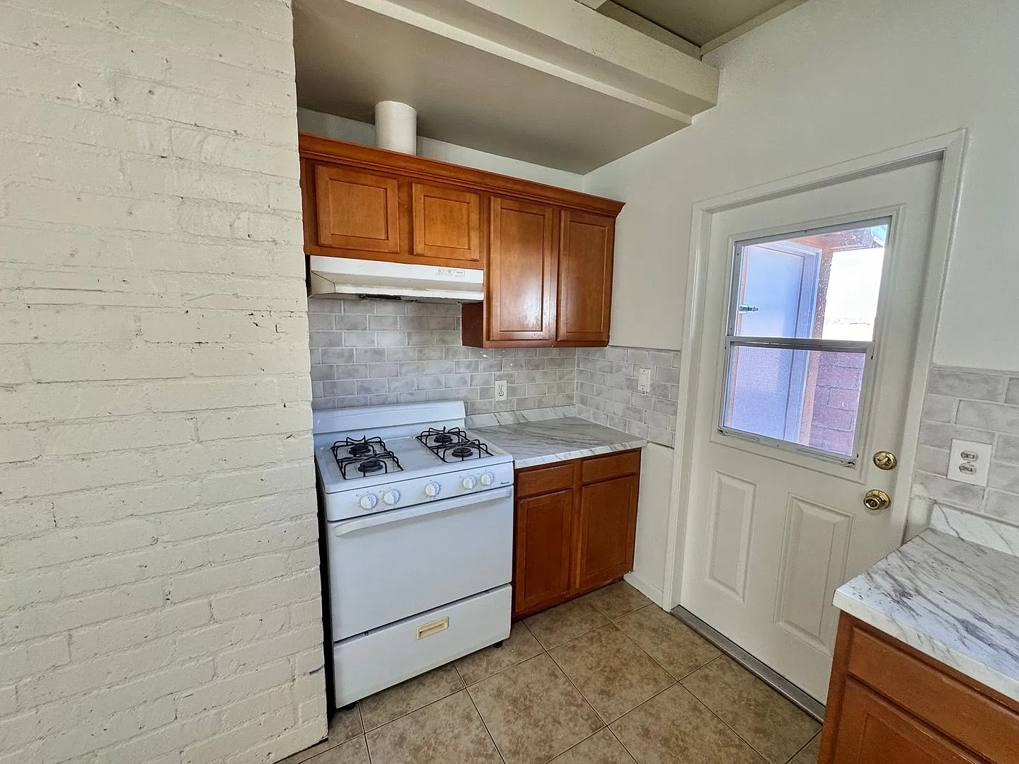 8353 Mulberry - 4bd, 2bth — Photo 4