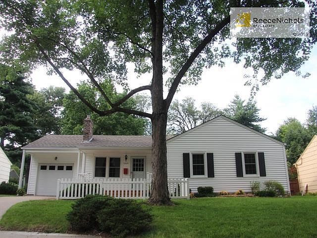 Stunning PV Ranch....prepare to fall in love!  Newer roof, therm