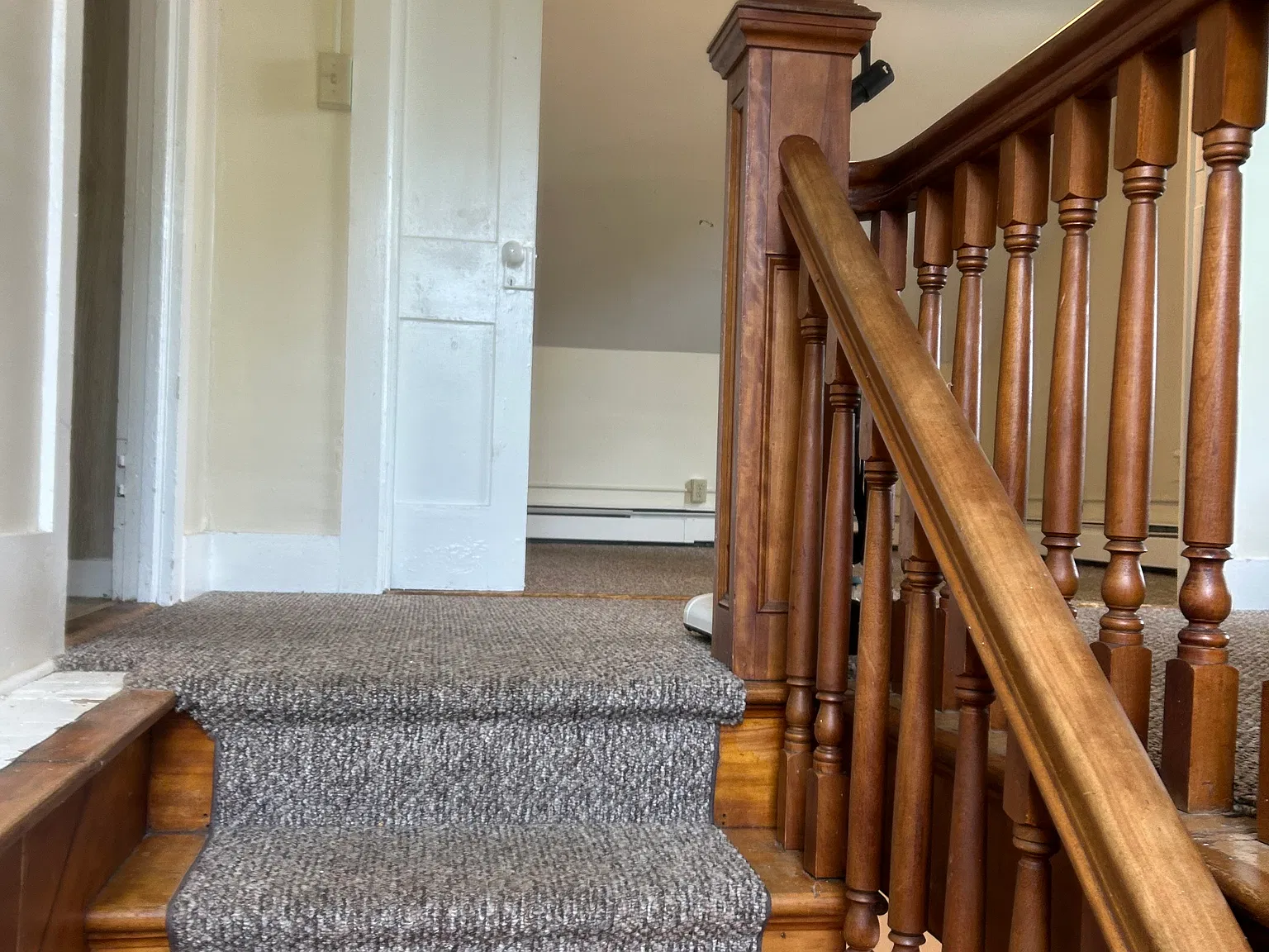 2 bed, 1200 sqft, $1,300 — Photo 3