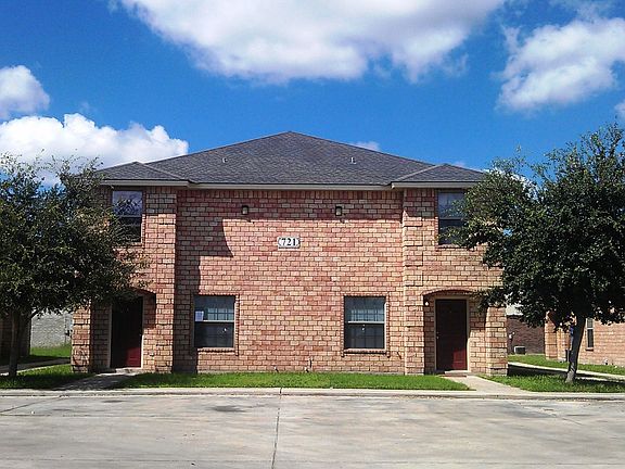 2nd image of 721 Sonesta Ct APT 4
