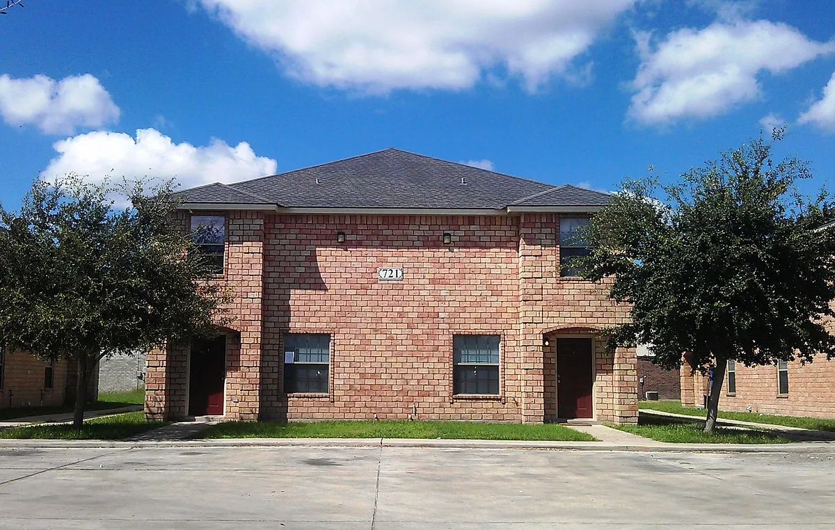 Building Photo - 721 Sonesta Ct #4