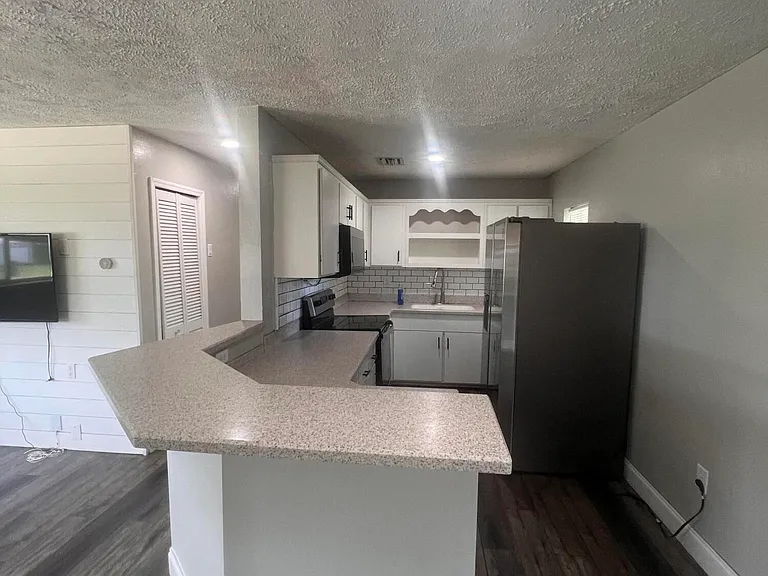 3331 Kentucky St — Photo 9