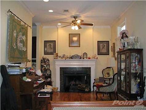 5th image of 549 E Romana St