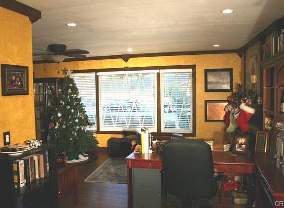 4th image of 3322 W Glen Holly Dr