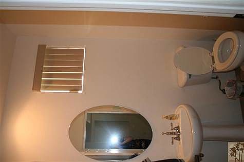 Spare bathroom in hallway.