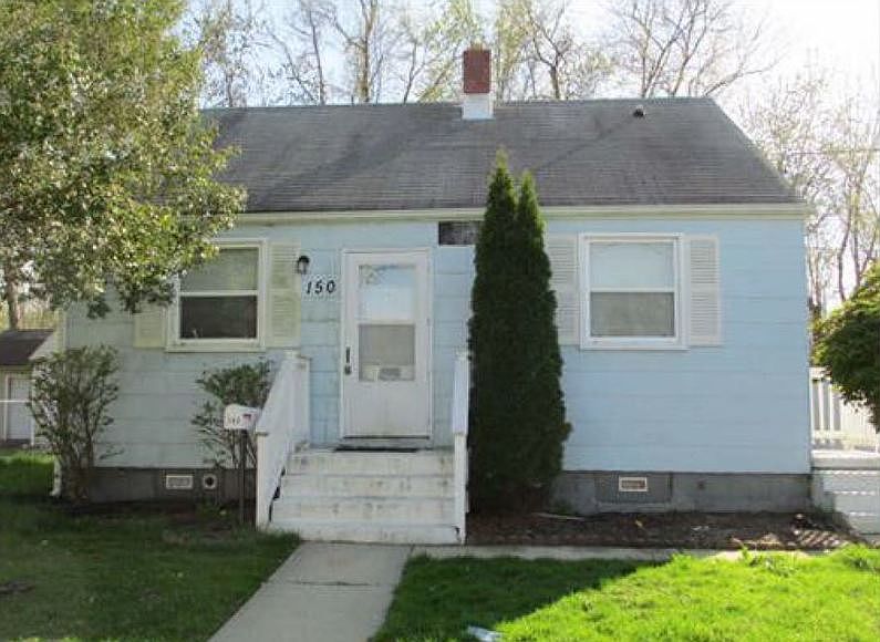 1st image of 150 W Deen Ave